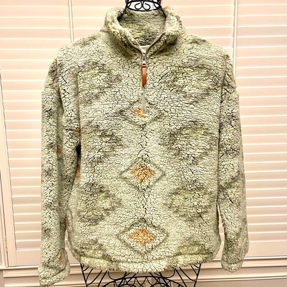 wubby sherpa pullover